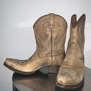 EUC Ariat Womens Western Boots